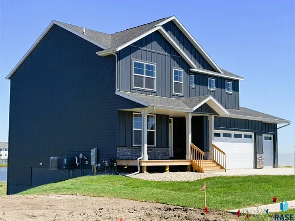 E Ashwood Cir, Sioux Falls, SD 57108