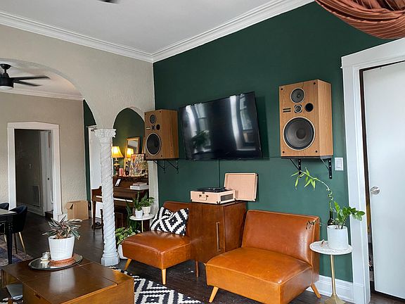 2nd image of 1624 W Grand Ave #2