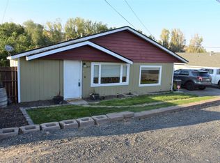 1203 W Cherry Ave, Selah, WA 98942