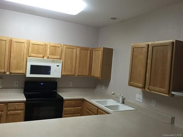2nd image of 21231 Hickory St Unit D