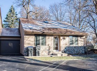 1333 Hickory Dr, Waukesha, WI 53186