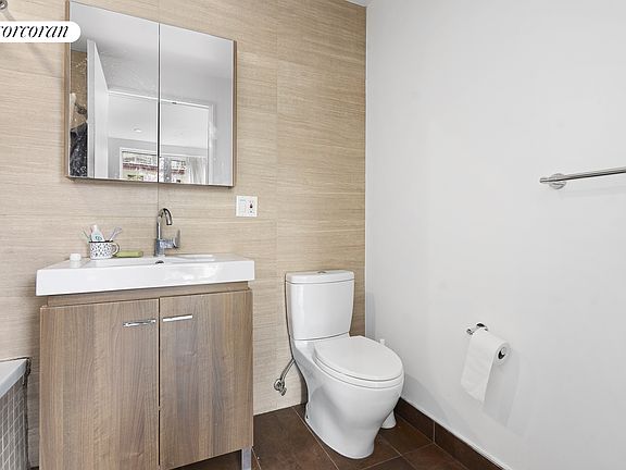 4th image of 531 Vanderbilt Ave APT 5C