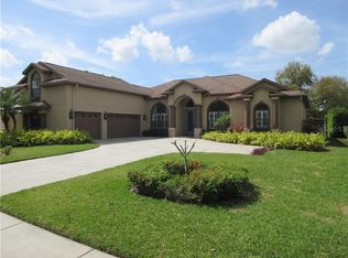 1212 Carriage Park Dr, Valrico, FL 33594