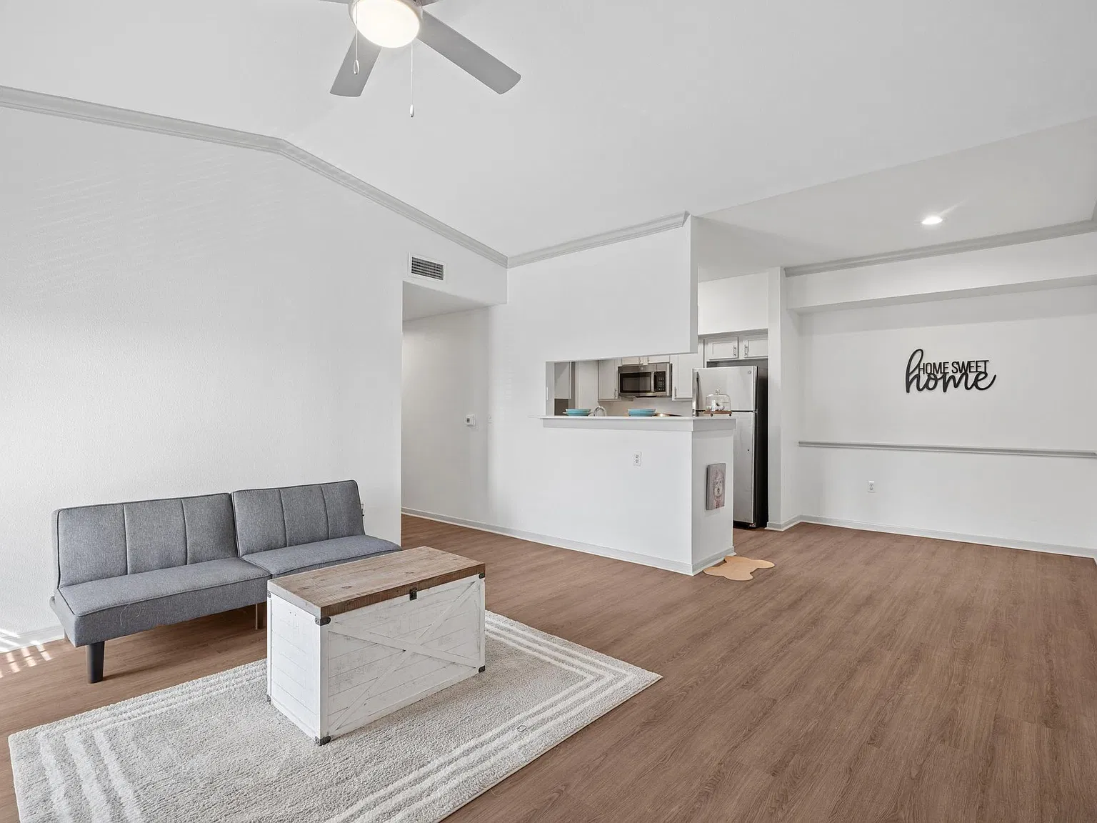 Baypointe Apartments — Photo 4