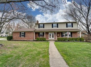 306 Cedarleaf Ct, Dayton, OH 45459