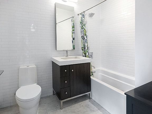 5th image of 416 W 52nd St #415