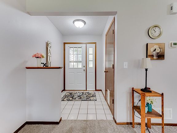 2nd image of 433 Pleasure Creek Dr