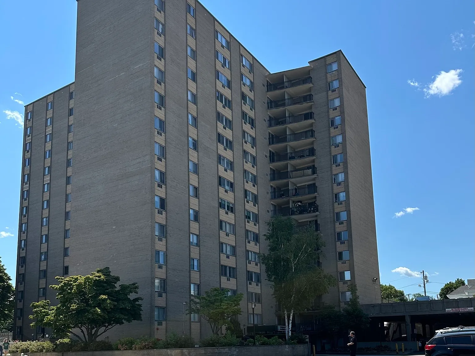 2 bed, 1.0 bath, 940 sqft, $2,400 — Photo 1