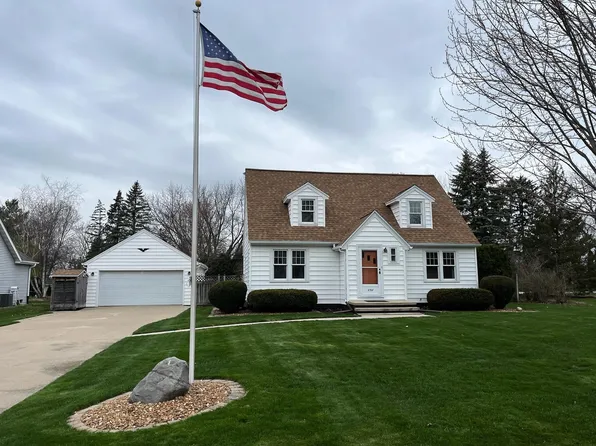 2301 Carleton Ave, Appleton, WI 54915