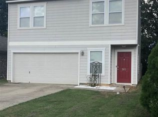 261 Bermuda Lakes Dr, Meridianville, AL 35759
