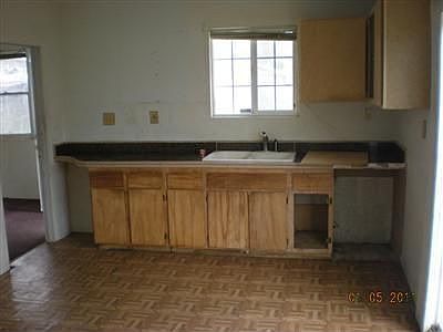 4th image of 4667 E White Ave