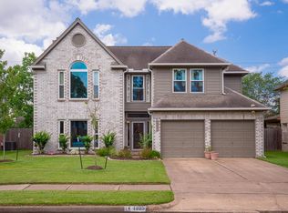 1105 Woodchase Dr, Pearland, TX 77581