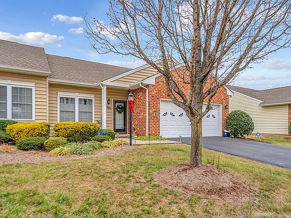 3rd image of 5514 S Village Dr