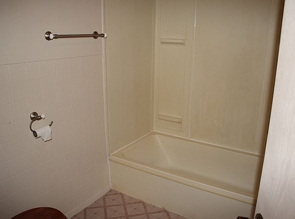 4th image of 1132 Crosat St