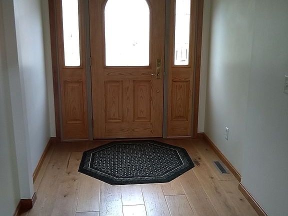 5th image of 1065 Grasmere Ave