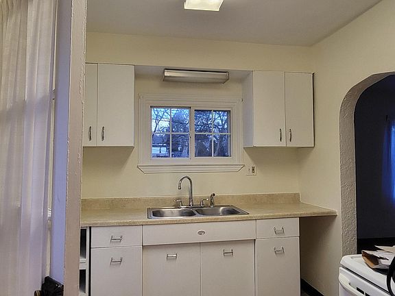 2nd image of 0 Arch Ave