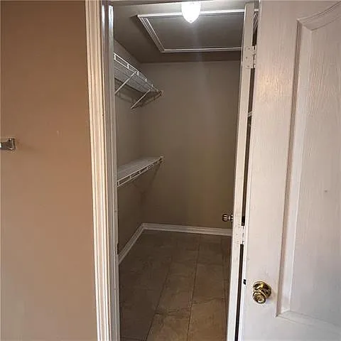 1721 English Colony Dr — Photo 10