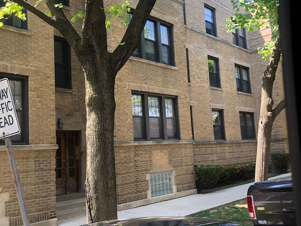 1st image of 3546 N Oakley Ave #3