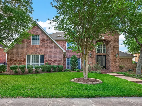 12130 Maple Rock Dr, Houston, TX 77077