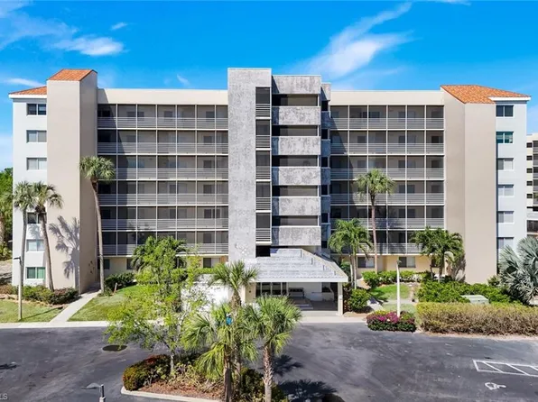 15161 Cedarwood Ln APT 1205, Naples, FL 34110