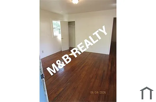 6103 Aaron Dr S Photo 1
