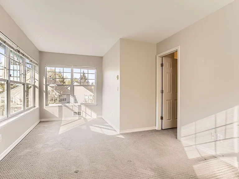 9603 NW Miller Hill Dr — Photo 19