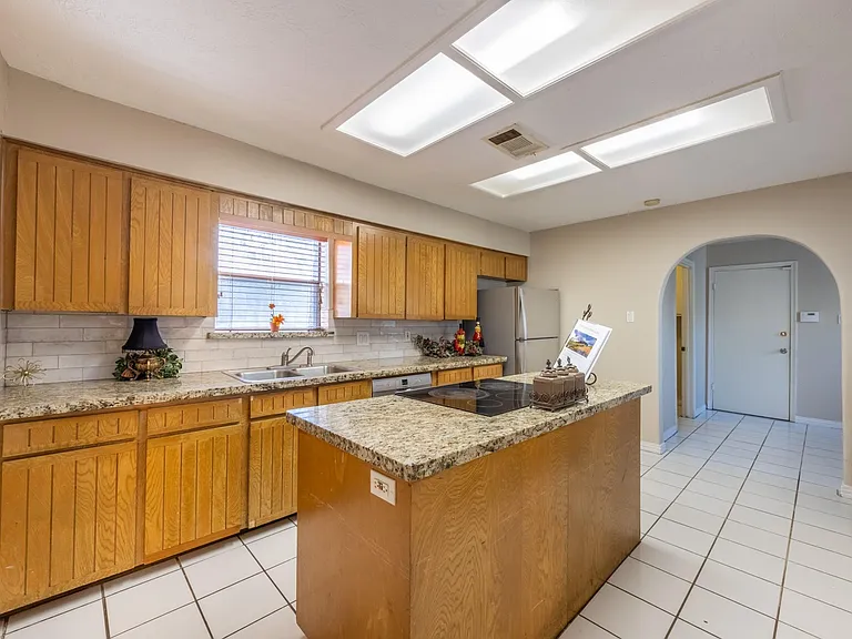 6030 Gallant Forest Dr — Photo 12