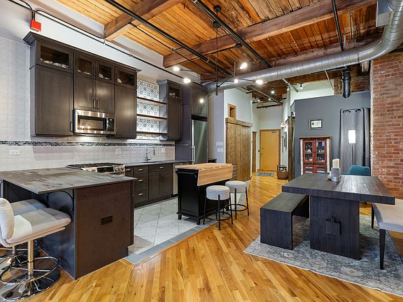 5th image of 732 S Financial Pl APT 810