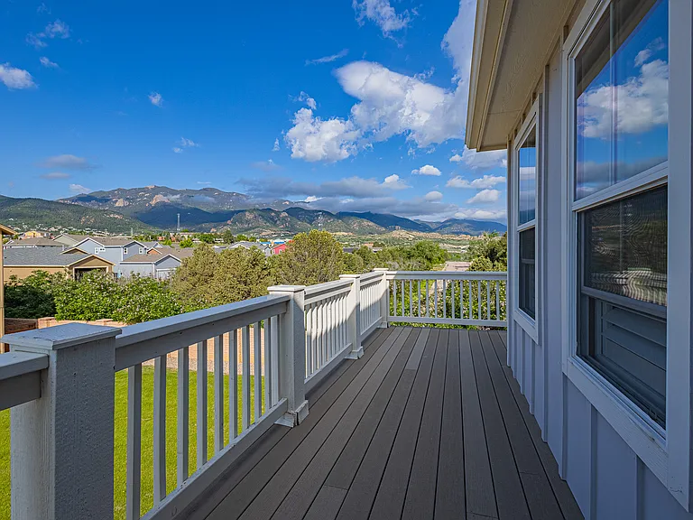 1516 Solitaire St — Photo 16