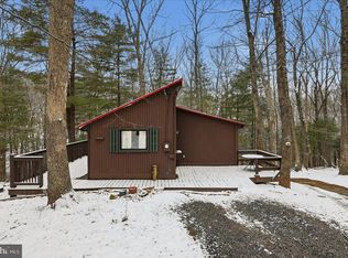 99 Whistler Ln, Hedgesville, WV 25427