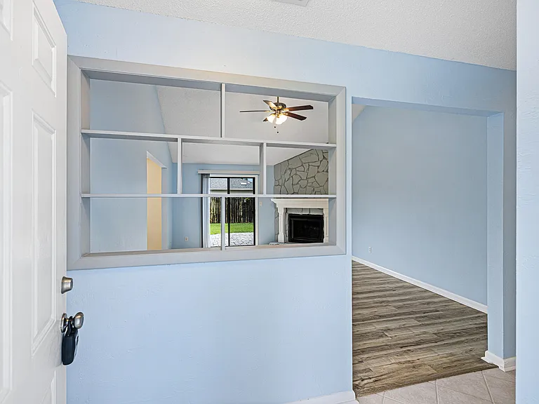 349 Primrose Cir — Photo 6