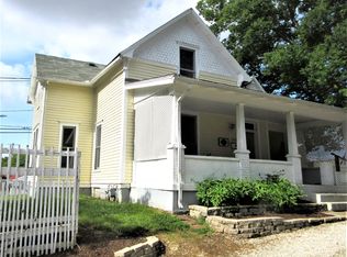 704 N Randolph St, Champaign, IL 61820