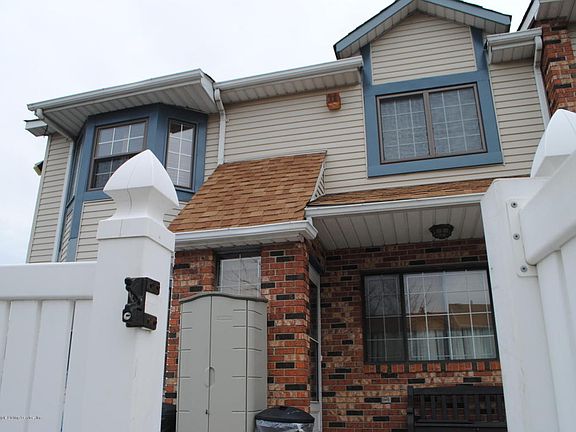 2nd image of 18A Lovell Ave