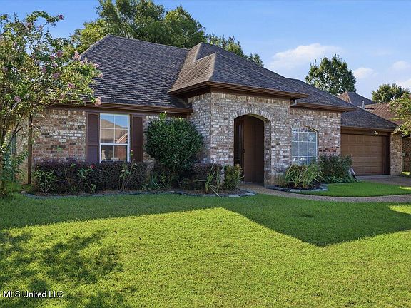 4th image of 519 Planters Dr