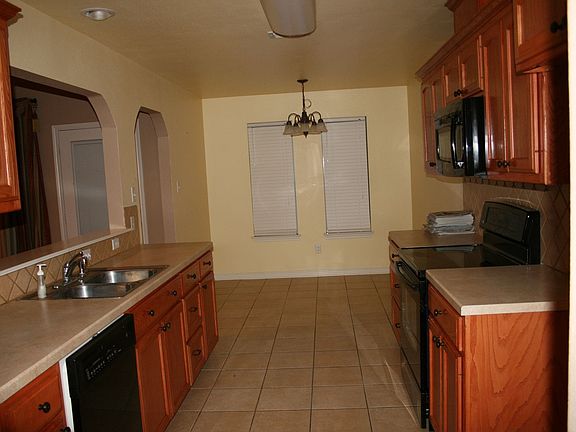 Kitchen & Breakfast Nook