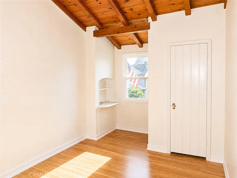 308 Coral Ave — Photo 14