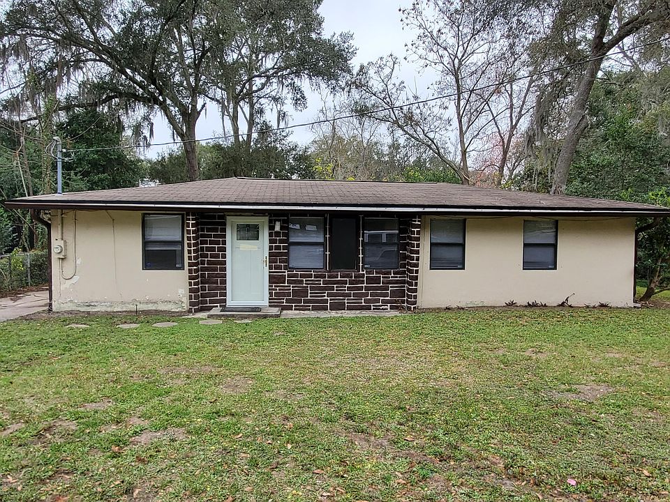 1st image of 234 Pecan St