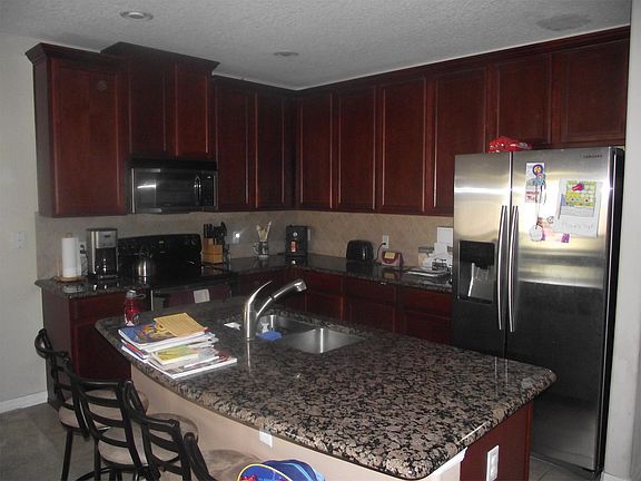 2nd image of 2526 7 Oaks Dr