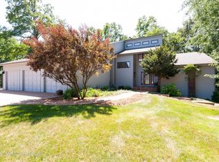 28321 W Cutter Ln, Lake Barrington, IL 60010