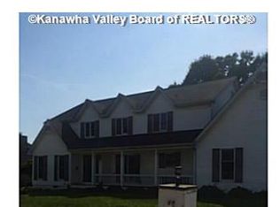 15 Greenbrier Ave, Hurricane, WV 25526