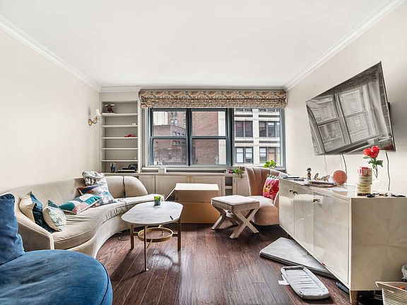 4th image of 77 E 12th St APT 6F
