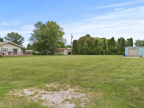 846 S 12th Ave, Washington, IA 52353