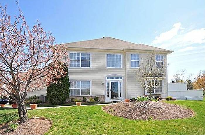 Welcome to 1610 Mayfield