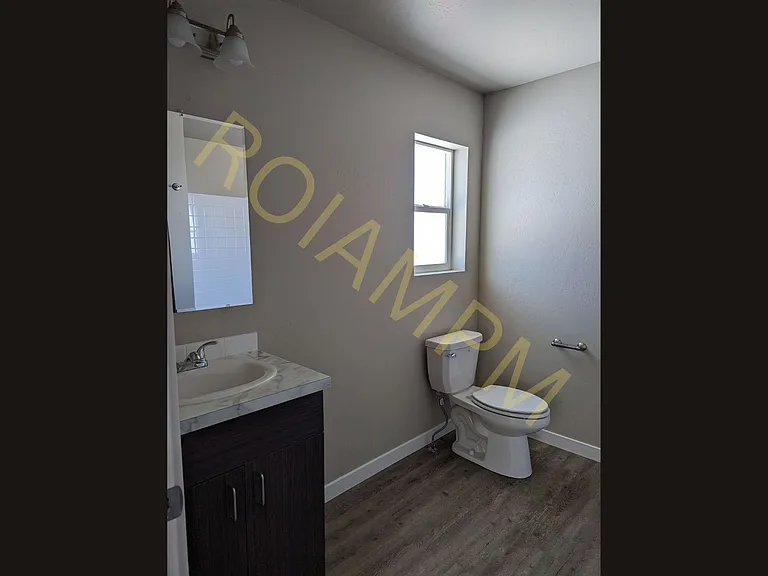 1215 South Eisenhower Street — Photo 22
