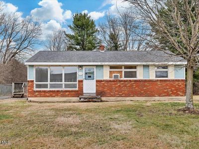 18 Walter Road, Troy, NY, 12180