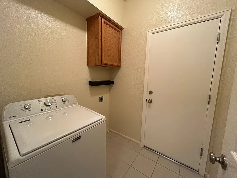 7025 Sandy Souza Way — Photo 20