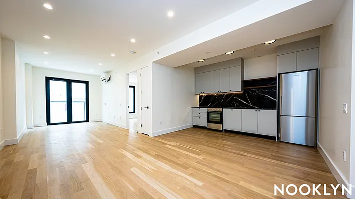 Rented by Nooklyn NYC LLC | media 13