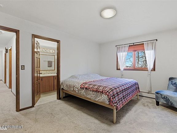 5th image of 1950 Rebel Ridge Dr