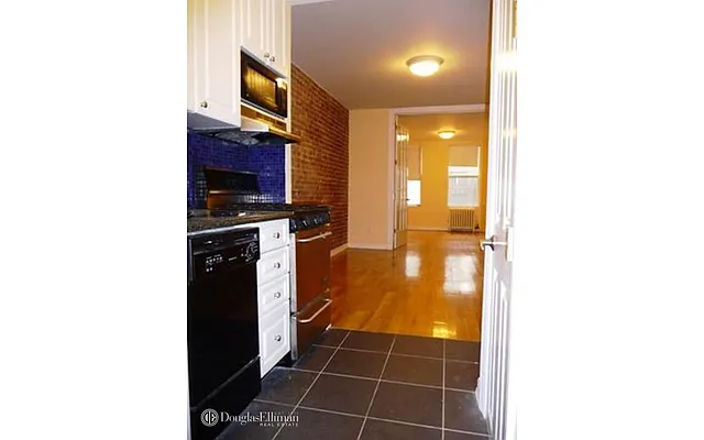 Rented by Douglas Elliman | media 10