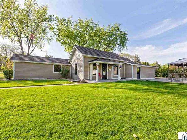 311 Wabasha St, Saint Peter, MN 56082